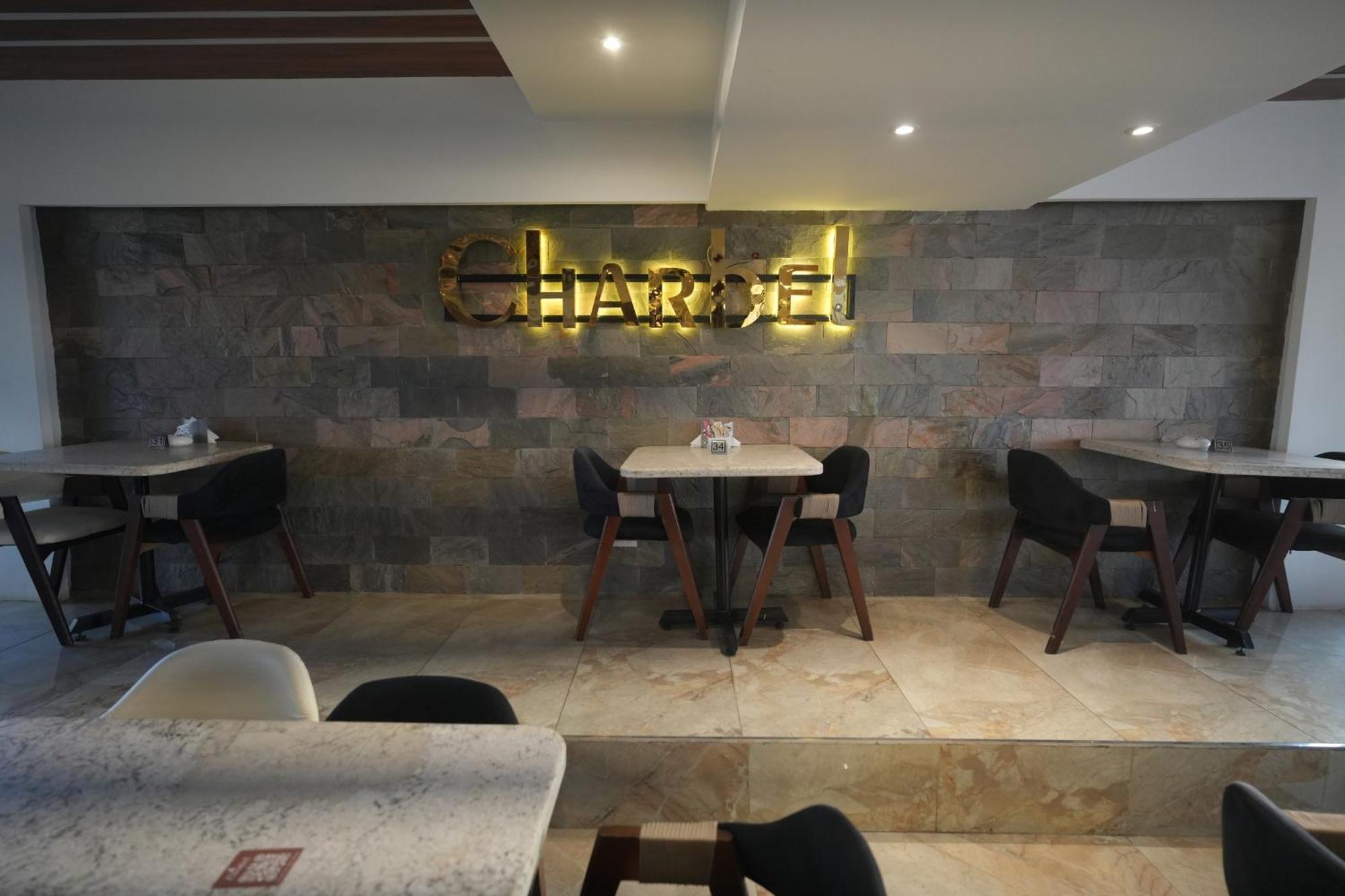Mar Charbel Hotel Le Caire Extérieur photo
