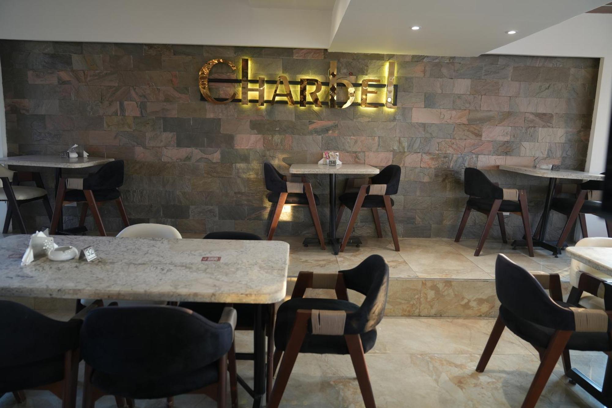 Mar Charbel Hotel Le Caire Extérieur photo